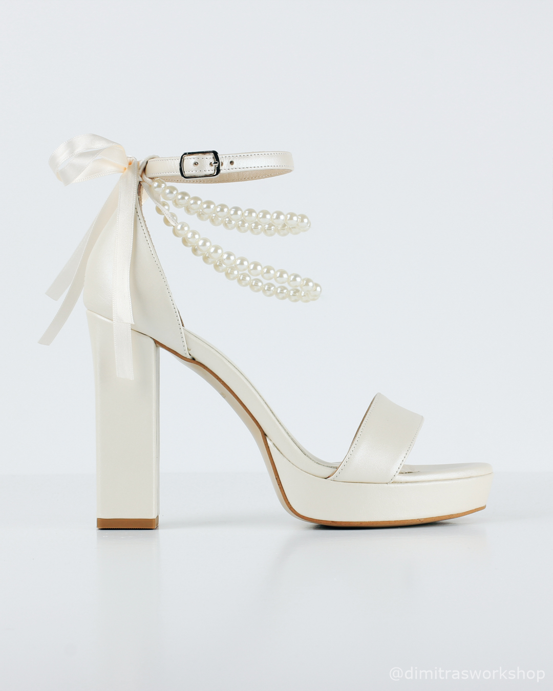 Camille Pearls - Ιβουάρ Δερμάτινα Πέδιλα με Φιάπα & Πέρλες